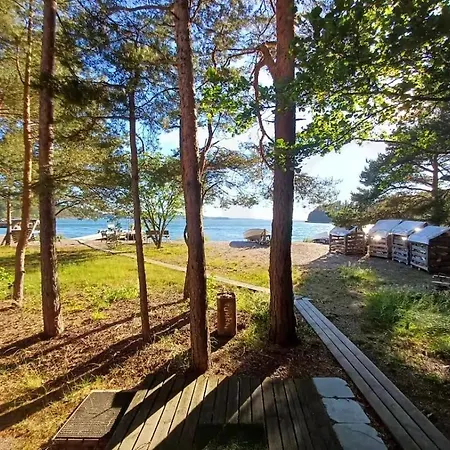 Caravan By The Sea In Airisto